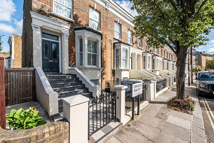 3 Bedroom Flat For Sale In Errington Road, London, W9