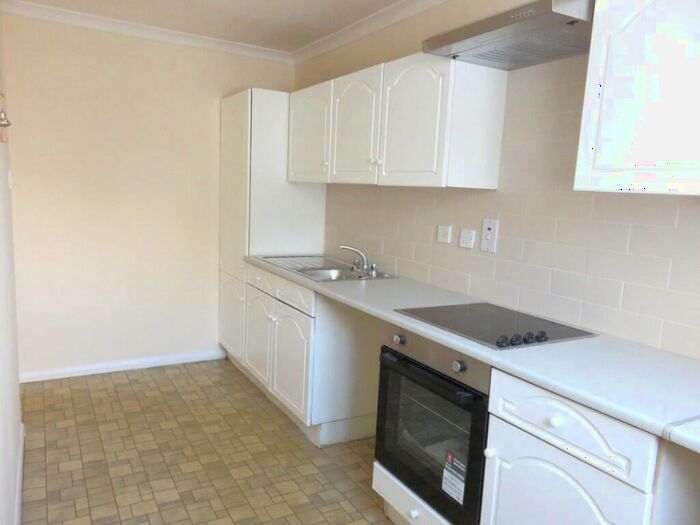 1 Bedroom Flat To Rent In Whitehall Lane, Grays, Essex, RM17