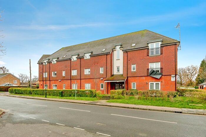 1 Bedroom Flat For Sale In North Road, Crawley, RH10