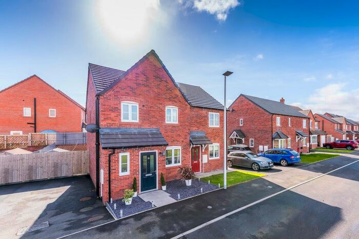 3 Bedroom Semi-Detached House For Sale In Redwing Fields, Shrewsbury, Shropshire, SY2