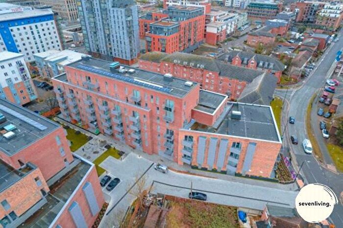 2 Bedroom Apartment To Rent In Steel House, The Metalworks, Petersfield Avenue, Slough, Berkshire, SL2