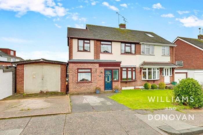 4 Bedroom Semi Detached House For Sale In Rosemead, Benfleet, SS7