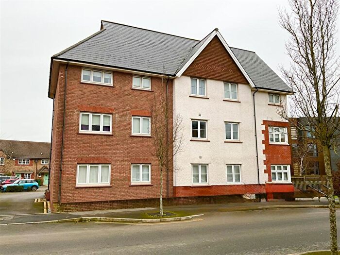 2 Bedroom Apartment To Rent In Danby Street, Bristol, BS16