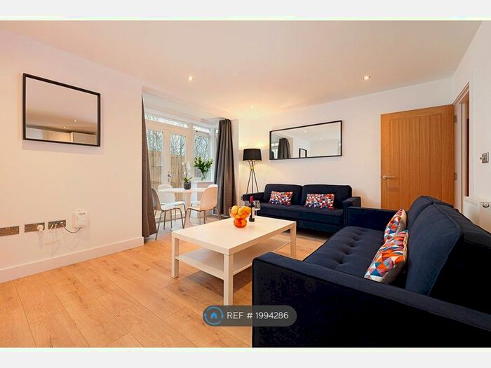 2 Bedroom Flat To Rent In Pilgrims Way, Canterbury, CT1