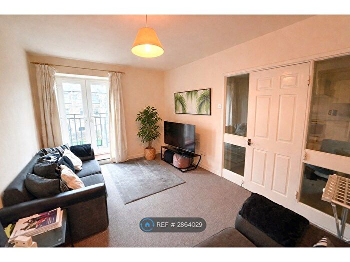 2 Bedroom Flat To Rent In Silsden, Keighley, BD20