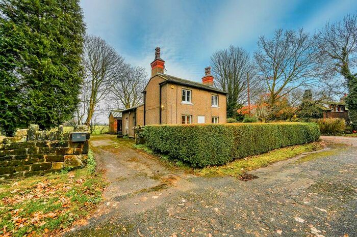 2 Bedroom Detached House To Rent In Simonswood Lane, Bickerstaffe, L39