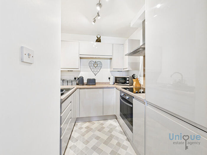 1 Bedroom Apartment For Sale In Oxford Court, Oxford Road, Lytham St. Annes, FY8