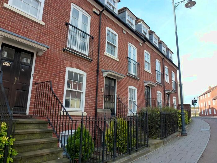 3 Bedroom Maisonette To Rent In Station Road West, Canterbury, Kent, CT2