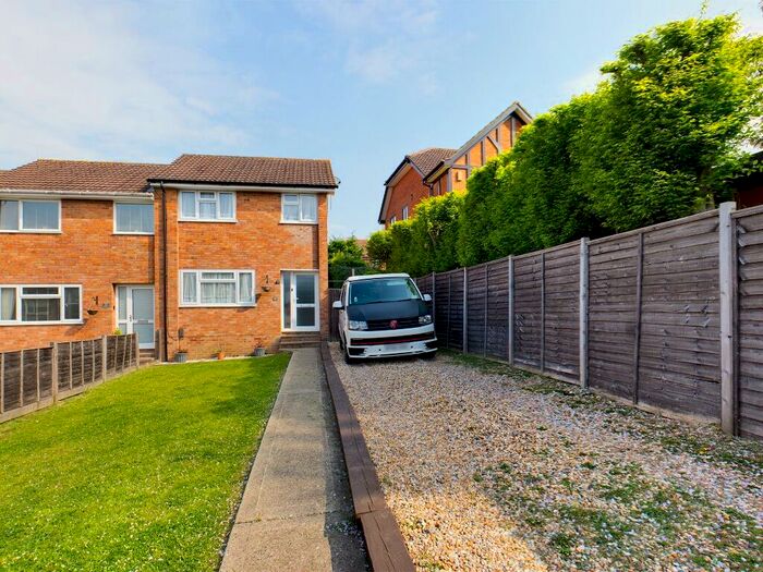 2 Bedroom End Of Terrace House To Rent In Bevan Road, Waterlooville, PO8