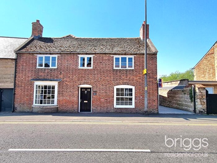 4 Bedroom Character Property For Sale In High Street, Market Deeping, PE6
