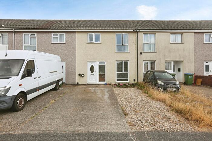 3 Bedroom Terraced House For Sale In Sutherland Road, Southampton, Hampshire, SO16