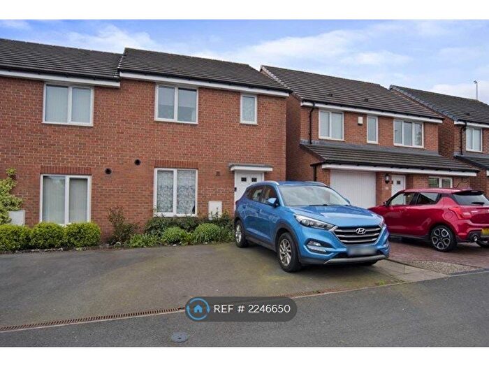 3 Bedroom Semi-Detached House To Rent In Spring Lane, Willenhall, WV12