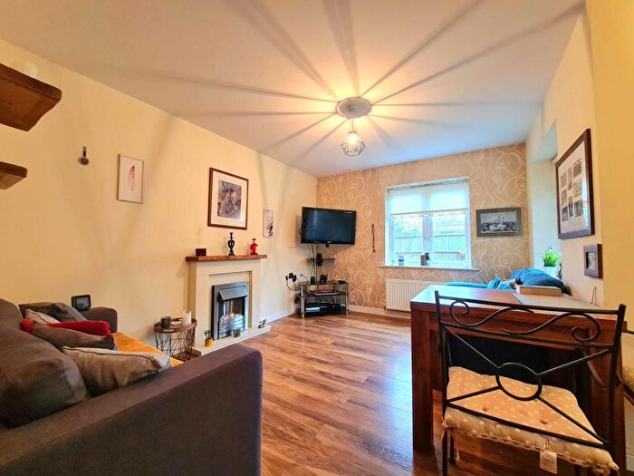 2 Bedroom Apartment To Rent In Brosse Way, Bromley, BR2