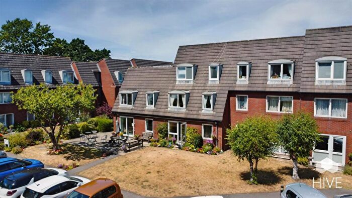 1 Bedroom Flat For Sale In Ringwood Road, Homelands House, Ferndown, BH22