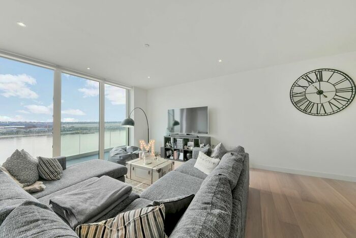 3 Bedroom Flat To Rent In Echo Court, Royal Wharf, London, E16