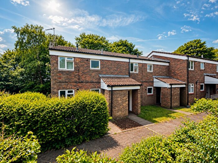 1 Bedroom Ground Maisonette To Rent In Haddon Road, Luton, Bedfordshire, LU2