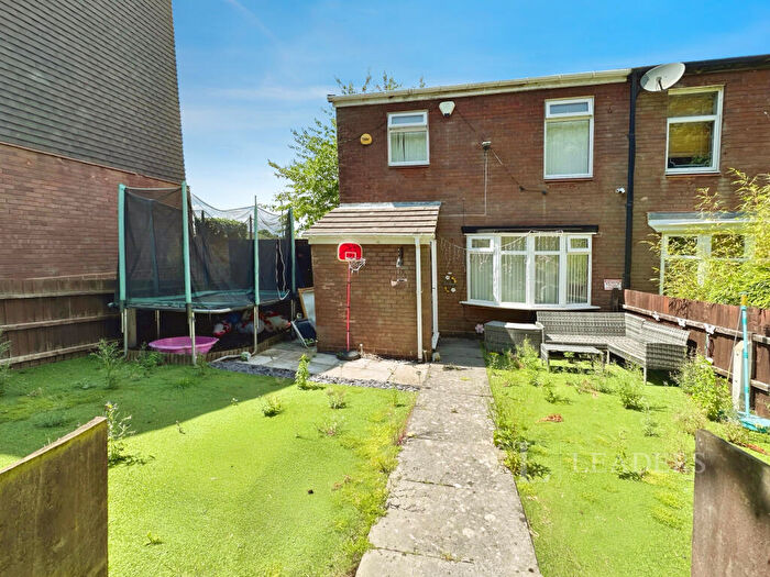 3 Bedroom Terraced House To Rent In Reedmace Close, B38