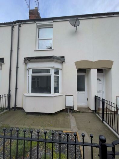 3 Bedroom Terraced House To Rent In West Park Grove, Hull, HU3