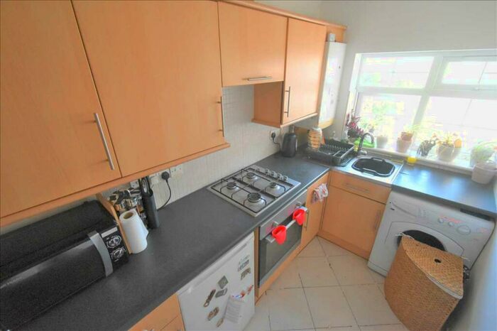 2 Bedroom Apartment To Rent In Old Bexley Lane, Bexley, DA5