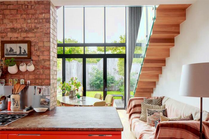 5 Bedroom End Of Terrace House To Rent In Wrentham Avenue, Queens Park, NW10