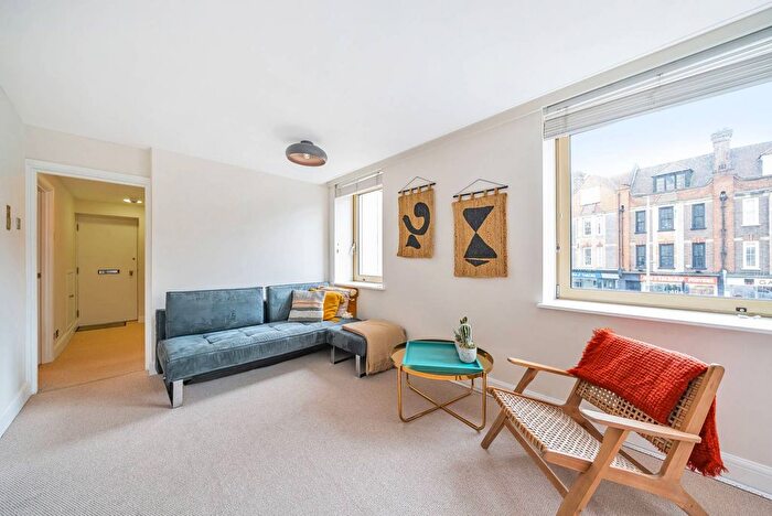 1 Bedroom Flat To Rent In Kings Road, Chelsea, London, SW3