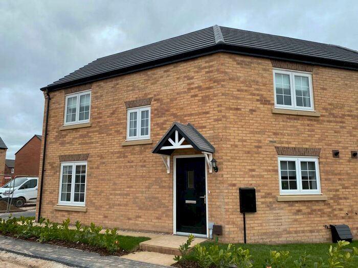 3 Bedroom Semi-Detached House To Rent In Violet Court, Doncaster, South Yorkshire, DN11