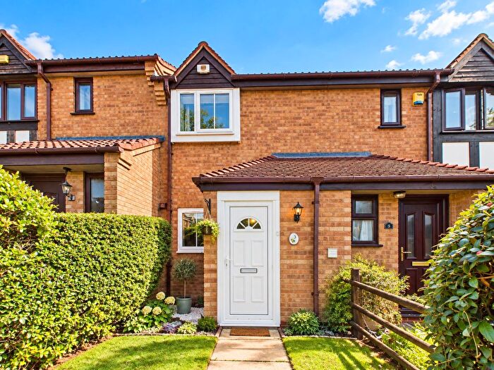 2 Bedroom Terraced House For Sale In Blossom Close, Worcester, WR5