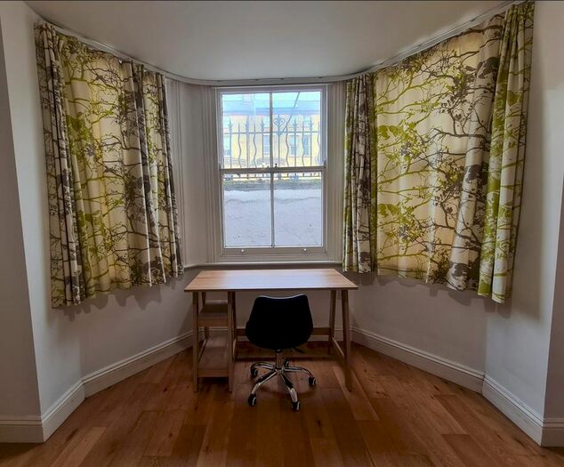 Studio To Rent In Flat, Newmarket Road, Cambridge, CB5