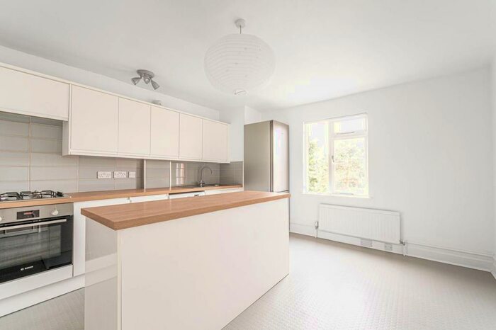 4 Bedroom Flat To Rent In Dartmouth Park Hill, Dartmouth Park, London, NW5