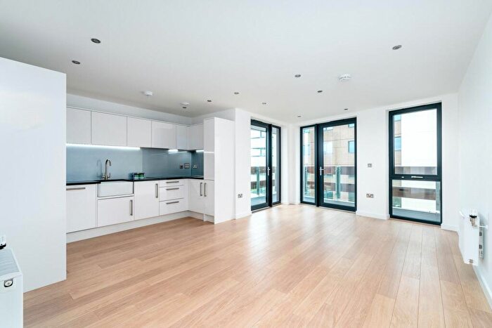 2 Bedroom Apartment To Rent In Eagle Heights, Waterside Way, London, N17