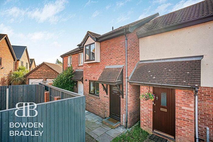 2 Bedroom Terraced House For Sale In Wickets Way, Hainault, IG6