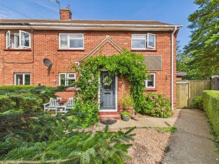 3 Bedroom Semi-Detached House For Sale In Chauntry Road, Alford, LN13