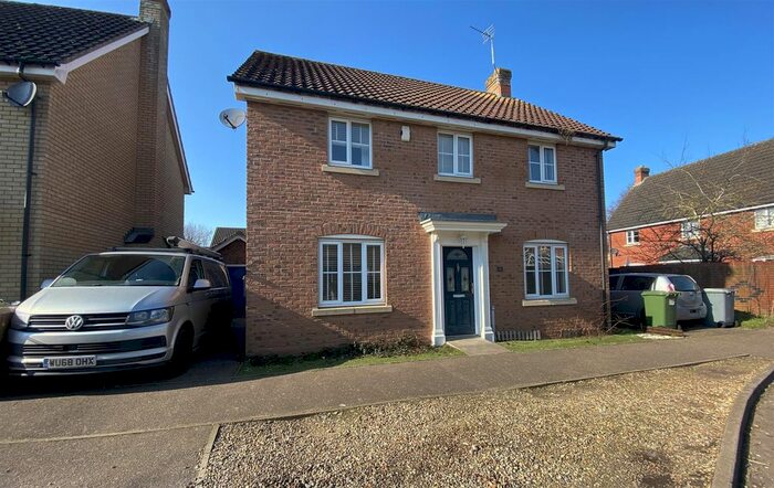 4 Bedroom Detached House To Rent In Beckside, Horsford, Norwich, NR10