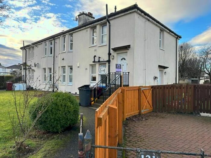 2 Bedroom Flat To Rent In Byron Crescent, Dundee, DD3