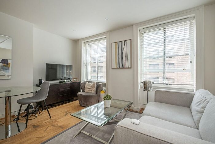 2 Bedroom Flat To Rent In Nottingham Place, London, W1U