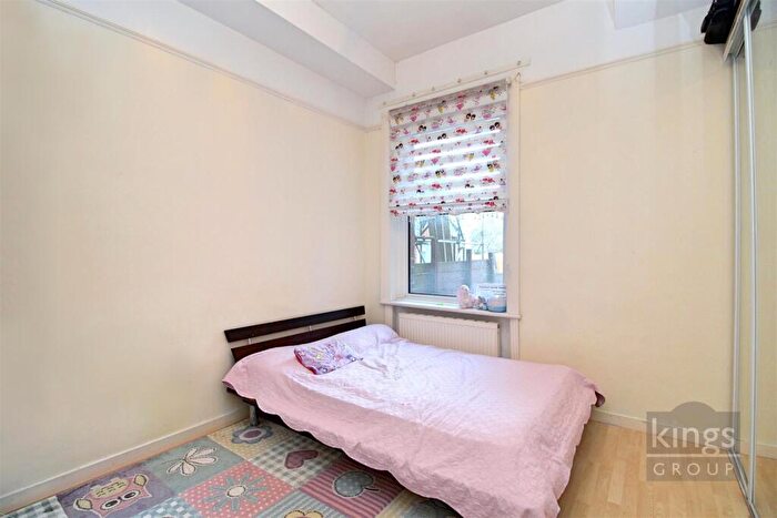 2 Bedroom Flat For Sale In Church Street, Edmonton, N9