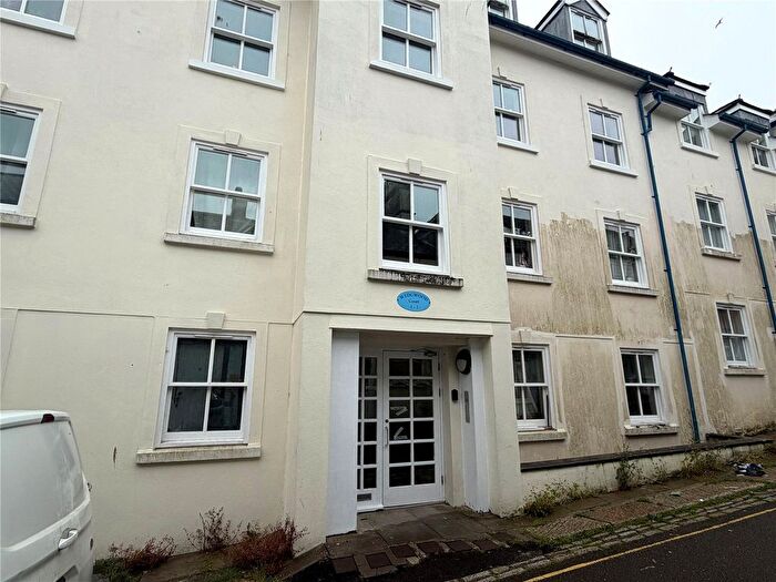 2 Bedroom Flat For Sale In Lower Lux Street, Liskeard, Cornwall, PL14