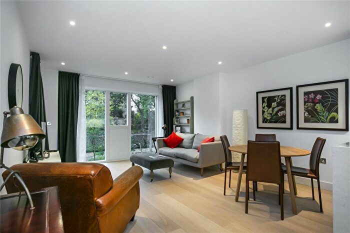 2 Bedroom Apartment To Rent In Featherstone Street, London, EC1Y