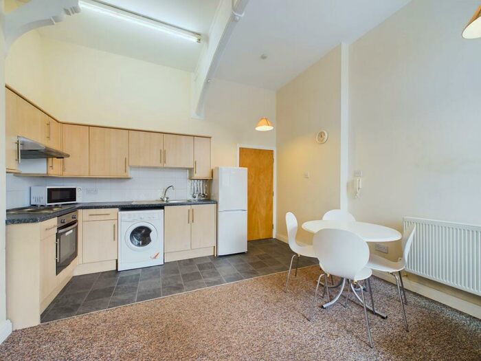 1 Bedroom Apartment To Rent In Rosedale Mansions, Boulevard, HU3