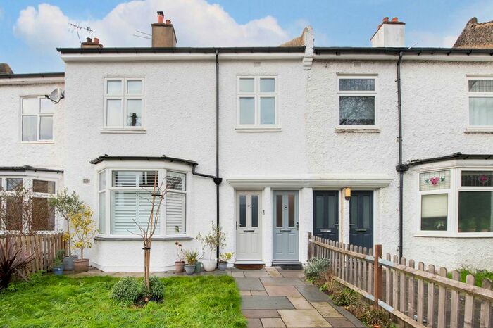 Studio To Rent In St. Aidans Road, London, SE22