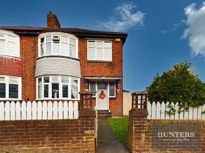 3 Bedroom Semi-Detached House For Sale In Grange Park Avenue, Sunderland, SR5