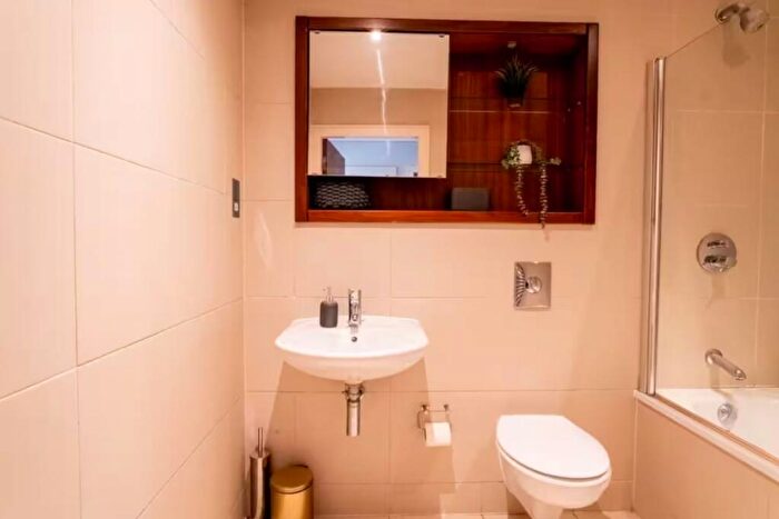 1 Bedroom Flat To Rent In Admiral House Cardiff, CF24