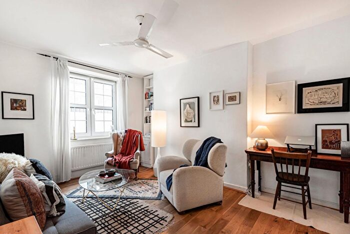 1 Bedroom Flat For Sale In Percival Street, London, EC1V