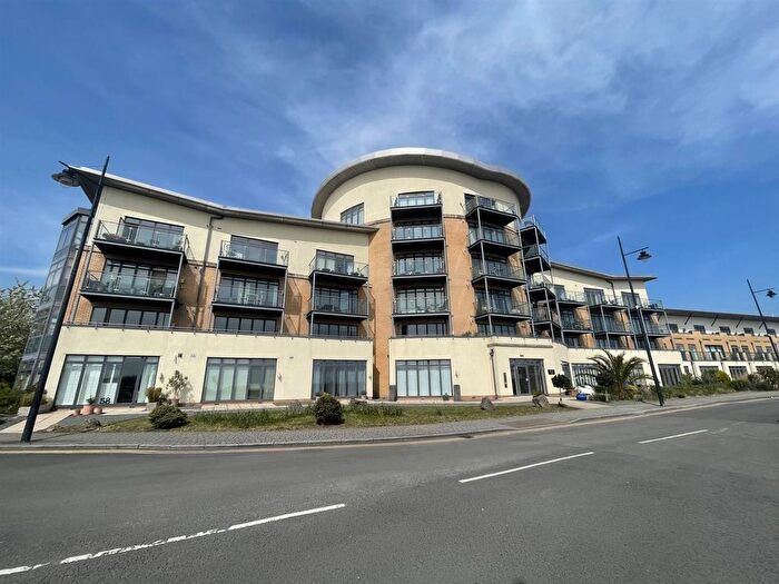 2 Bedroom Flat To Rent In Windsor Esplanade, Cardiff, CF10