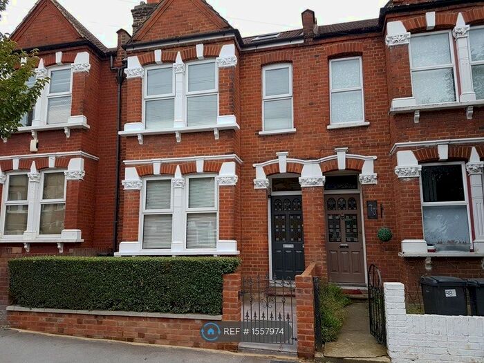 2 Bedroom Flat To Rent In Thornton Heath, Surrey, CR7