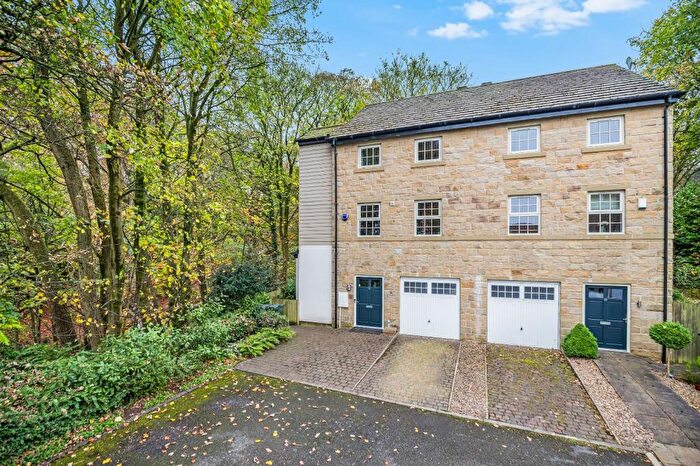 4 Bedroom Semi-Detached House For Sale In Redding Wood Lane, Steeton, Keighley, West Yorkshire, BD20