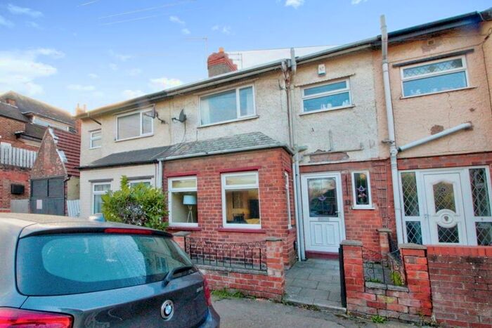 3 Bedroom Terraced House For Sale In Elsiemere Walk, Anlaby Common, Hull, HU4