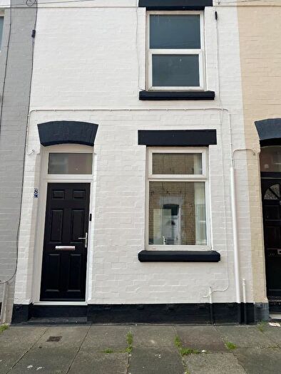 2 Bedroom Property To Rent In Dingle Grove, Liverpool, L8
