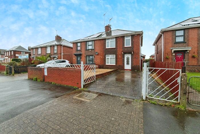 3 Bedroom Semi-Detached House For Sale In Burnthouse Lane, Exeter, Devon, EX2