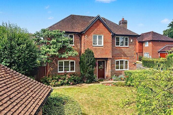 3 Bedroom Detached House For Sale In Littleton, SO22